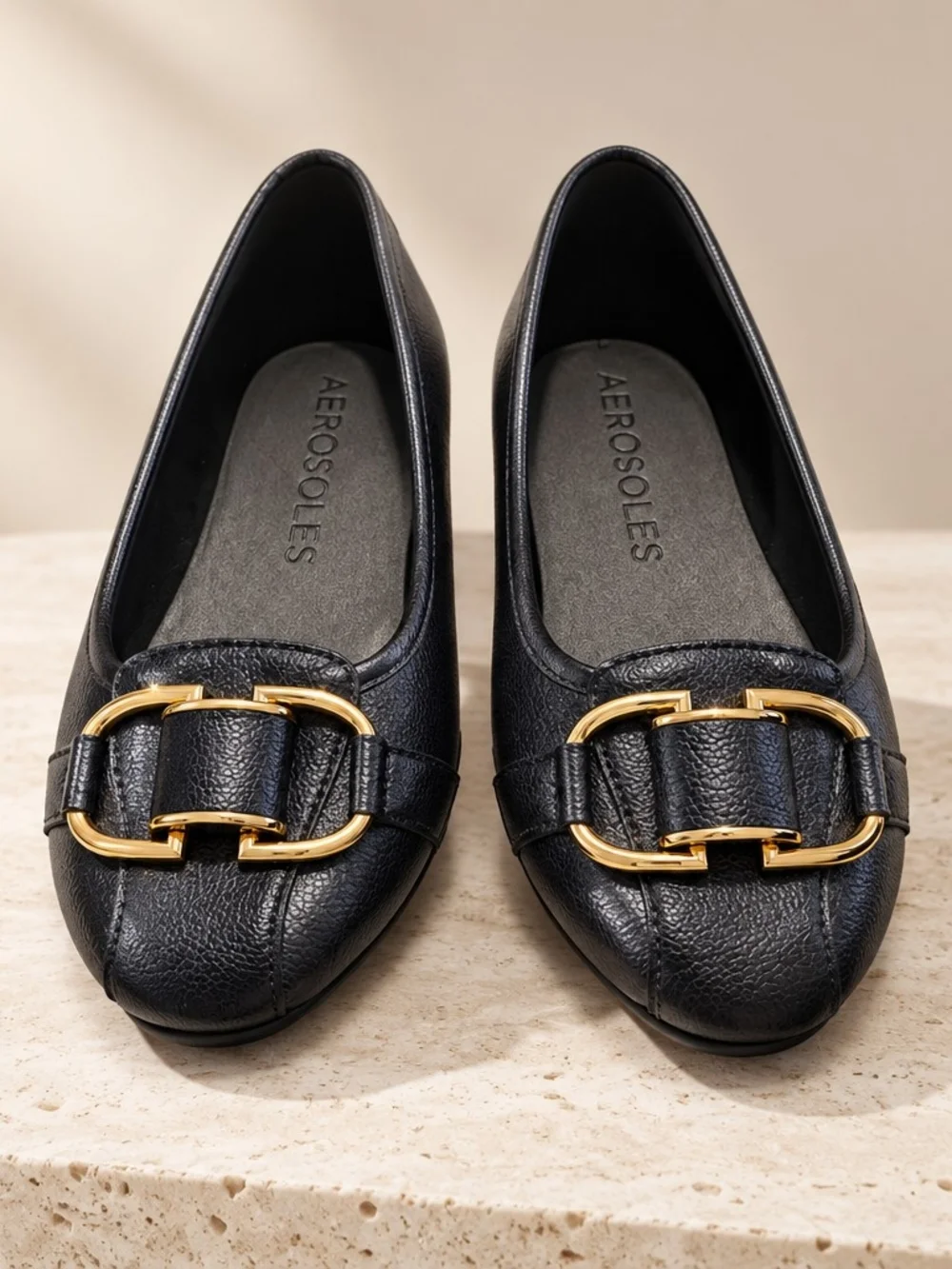 AEROSOLES Henley Black Buckle Flats Women's Size 8M